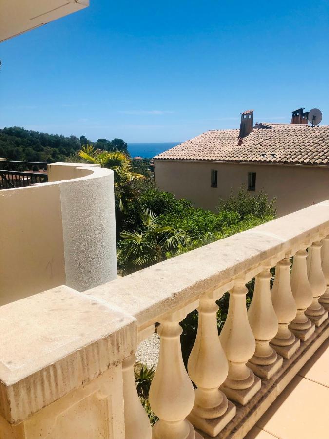 Mon Appart Avec Terrasse Et Piscine Roquebrune-Cap-Martin Ngoại thất bức ảnh